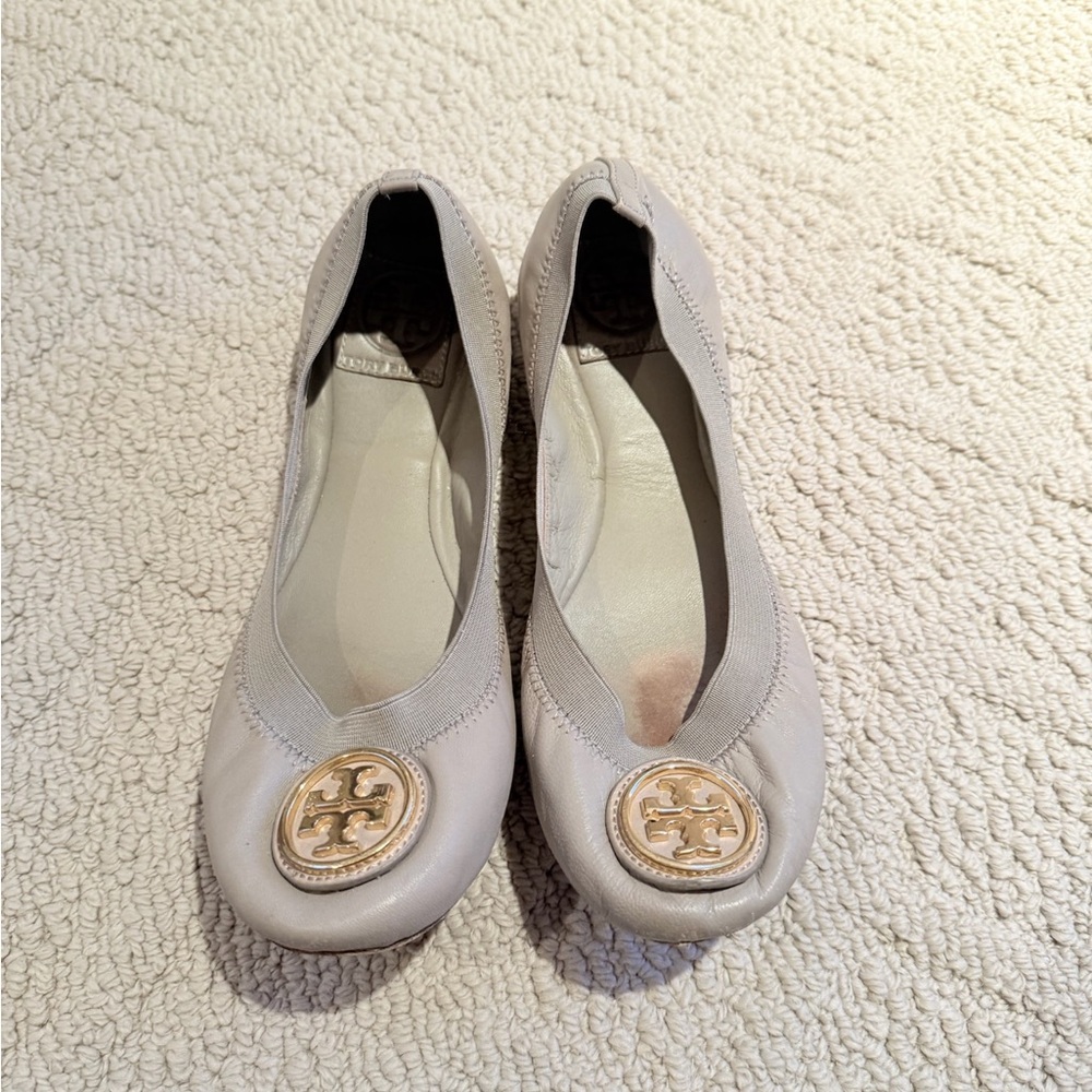 Tory Burch Women's Beige Ballet Flats
